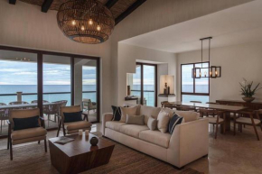 Luxurious Unique & Enchanting 5 BR PH Ocenan Front